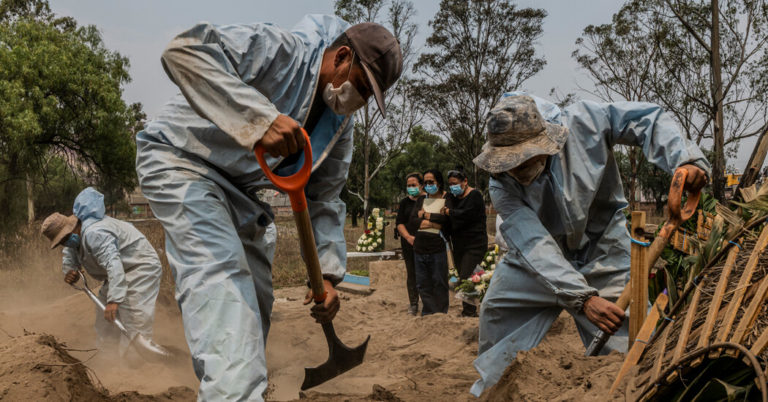 Mexico’s poor increased to 43.9% of population during pandemic, versus 41.9% in 2018