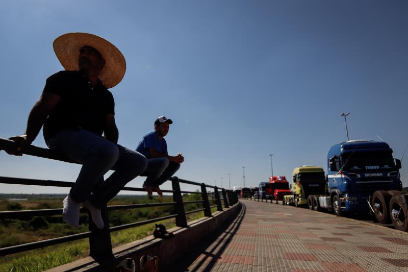 Paraguayan truckers take Asuncion to demand freight price regulation
