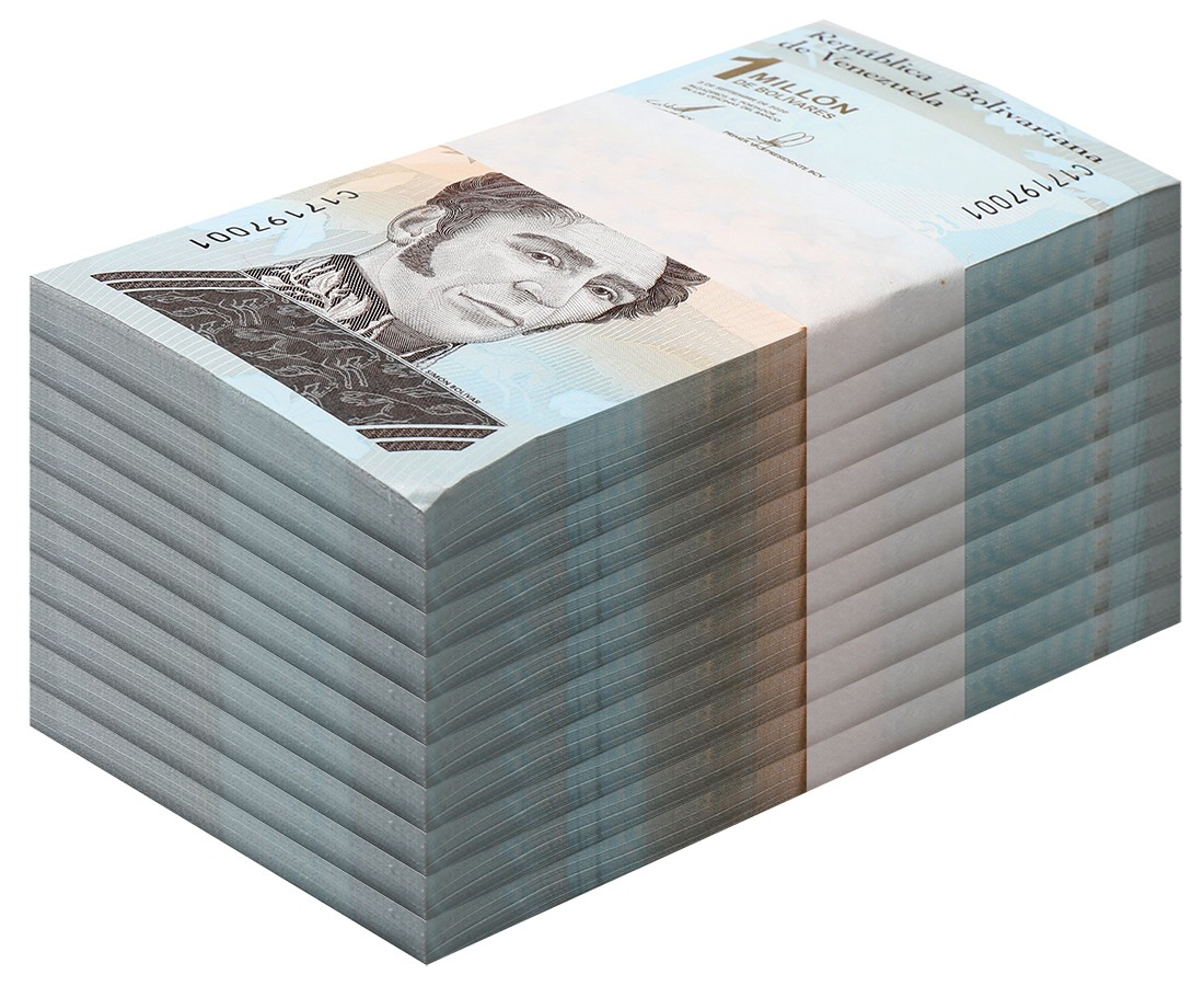In March, when the bill came out, a glass of this concoction was sold for 300,000 bolivars; today, as he advertises in his cart, it has a price ranging from 700,000 to 1.5 million.