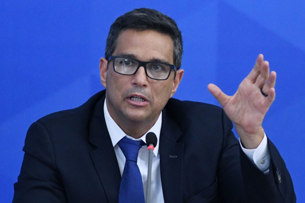 Campos Neto stated that the Central Bank is following the components of the inflationary process but that "changes in the flight plan" will not always occur.