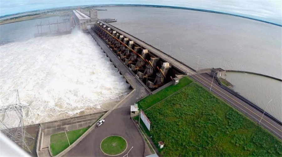 Paraguay withdraws over 50% of energy produced by Yacyretá dam for first time