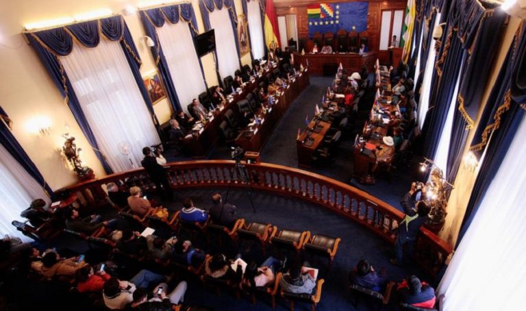 Controversy in Bolivia over approval of law against legitimation of profits