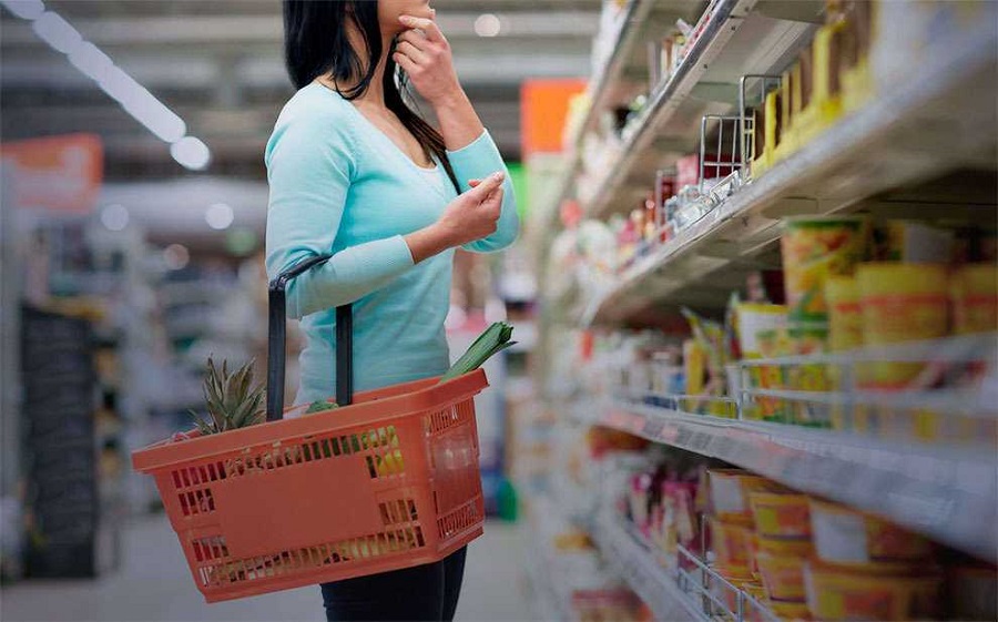 Declining consumer confidence reinforces negative outlook for business activity in Brazil