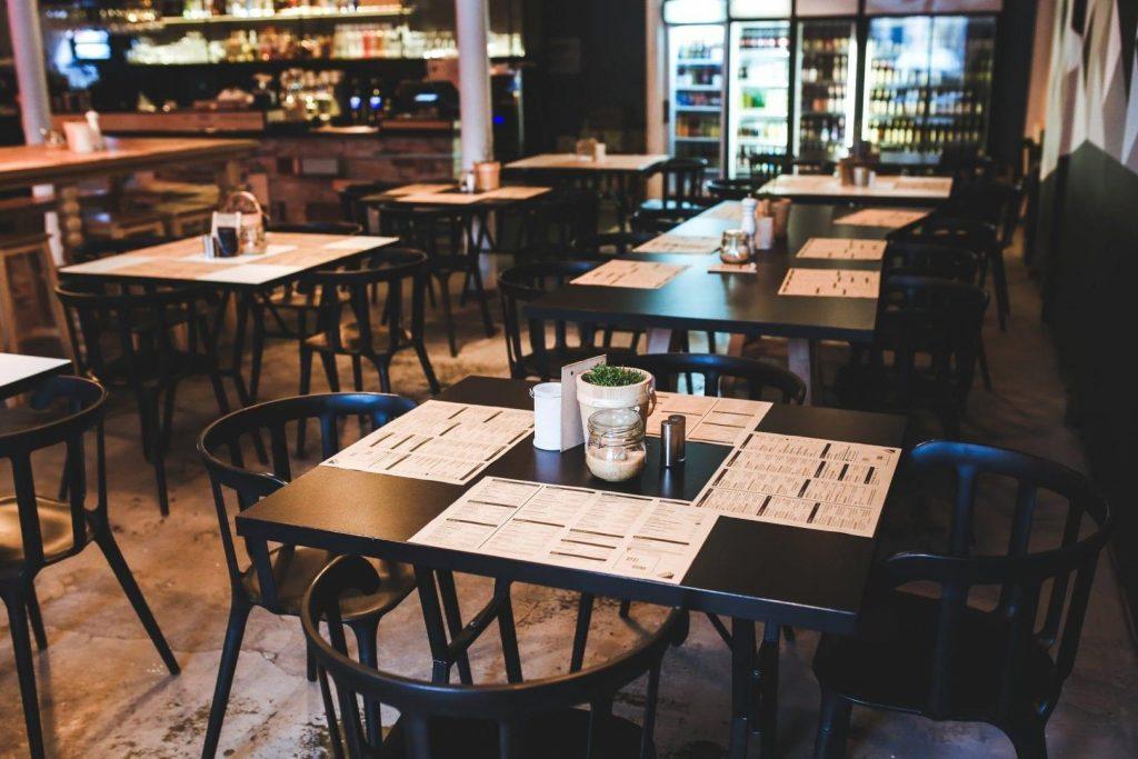 In a note, with a nationwide positioning, the president of the Brazilian Association of Bars and Restaurants, Paulo Solmucci, reacted to the projects for entry into bars and restaurants only for vaccinated people and called the idea "ineffective".