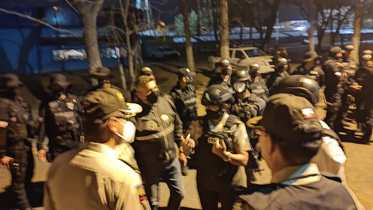 ecuador-police