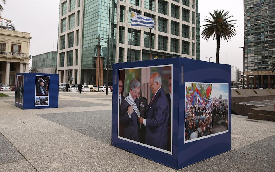 expo-democracy-uruguay