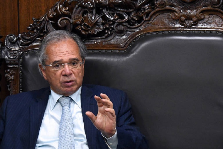 Brazil Economy Minister forecasts rising inflation and fears political risk