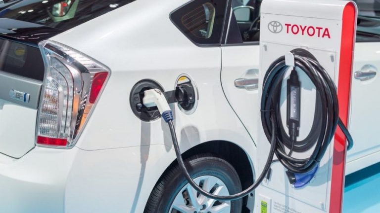 Toyota plans to sell only hybrids and electric vehicles in Brazil within 6 years