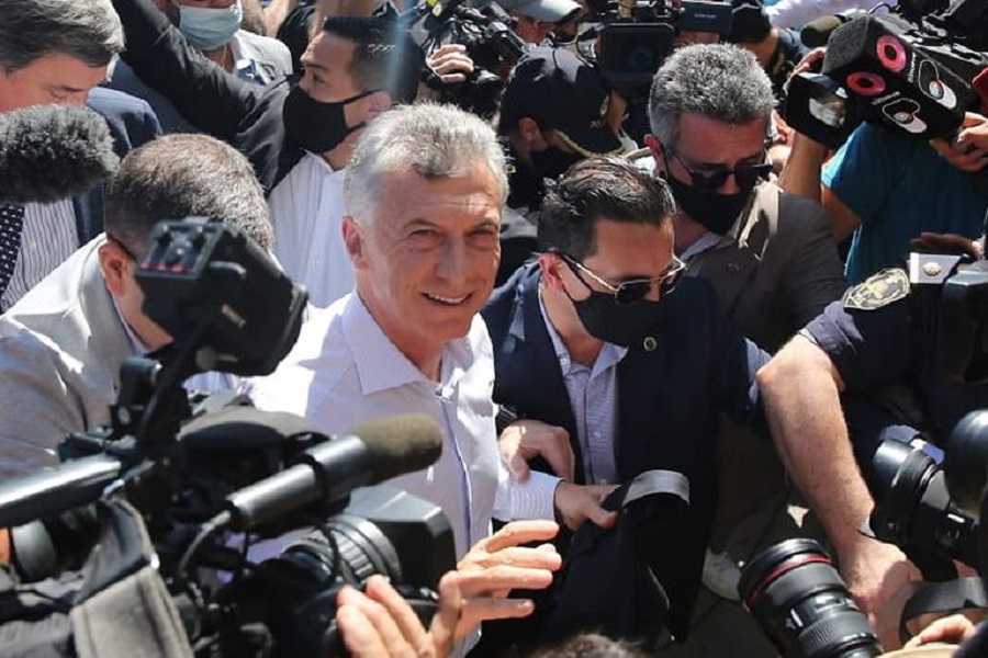 President of Argentina relieves Macri of intelligence secrecy in alleged espionage case