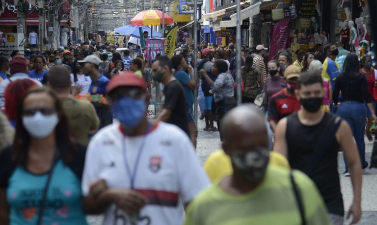 Brazil São Paulo decides to retain mandatory masks in the city until end November