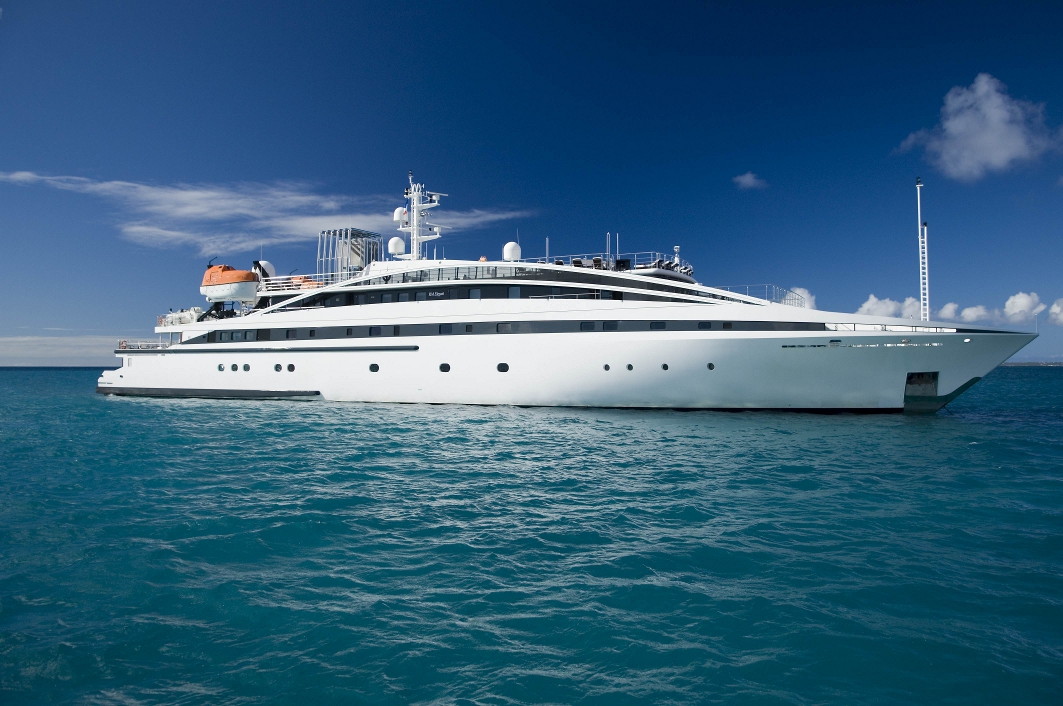 Yacht