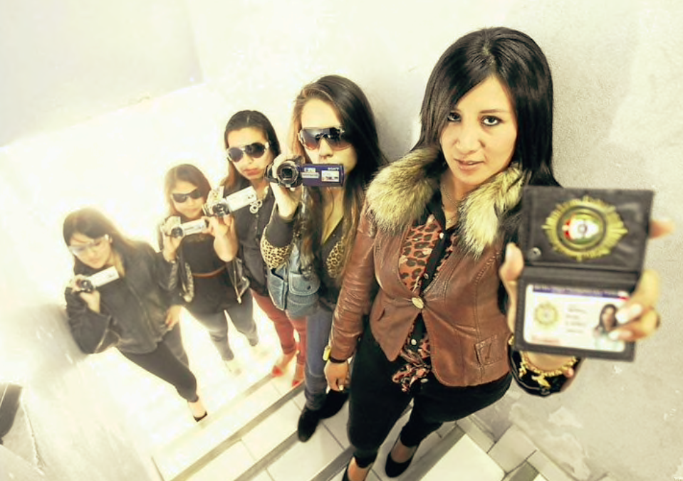 female-command-peru