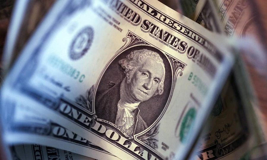 Dollar climbs to R$5.52; stock market closes at lowest level in one year