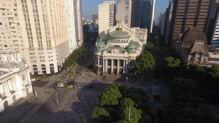 Brazil: Rio’s Theatro Municipal reopens with free shows after 19 months closed
