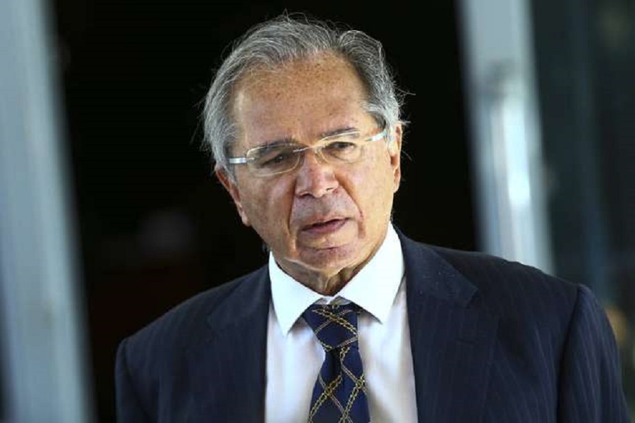 Economy Minister: Brazil must exploit its oil before it becomes obsolete