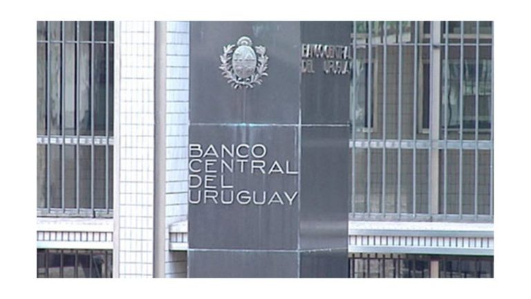 Uruguay maintains interest rate at 11.25%