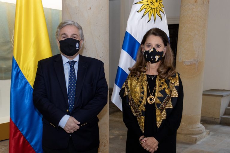 Uruguay and Colombia sign agreement to prevent tax evasion