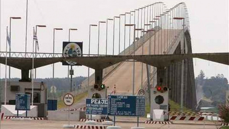 uruguay-argentina-border
