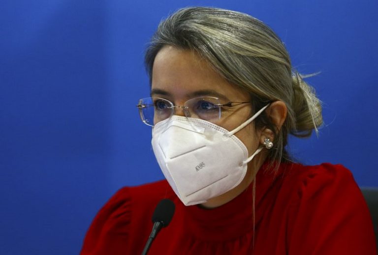 Brazil: Covid Secretary contradicts Bolsonaro and says vaccine for children is safe