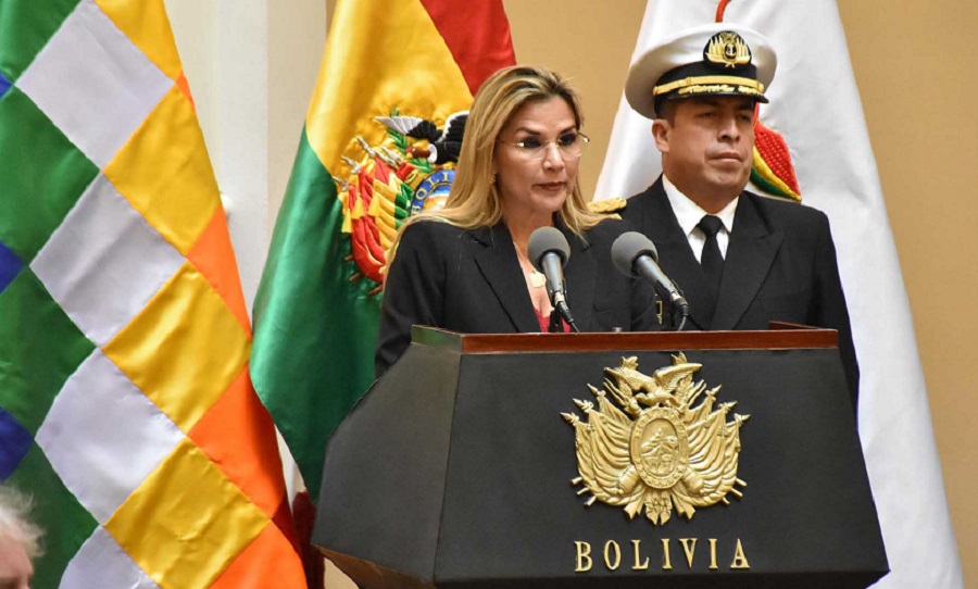 Bolivia: Government accuses Áñez of requesting “armament” from U.S. and UK ahead of 2020 elections