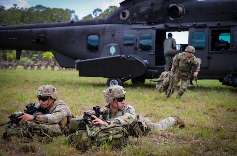 Brazil and U.S. conduct war exercises with armor and live ammunition in Resende