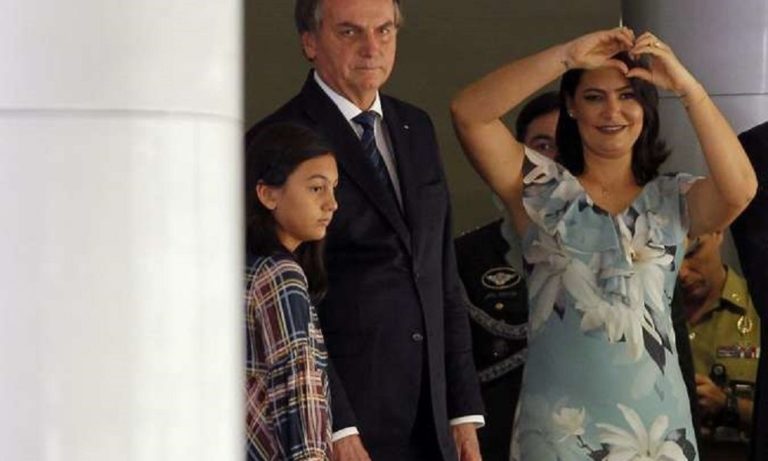 Covid-19: Jair Bolsonaro stresses that his daughter will not be vaccinated