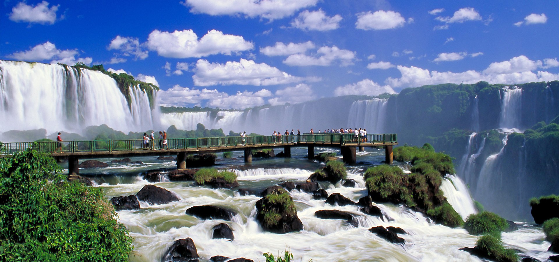 Iguazu Falls. (Photo Internet reproduction)