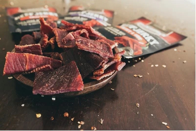 Following Mighty Earth's complaint, the French group Carrefour withdrew from its stores in Belgium a reference of the Jack Link's brand, which manufactures part of its jerky in Brazil with JBS.