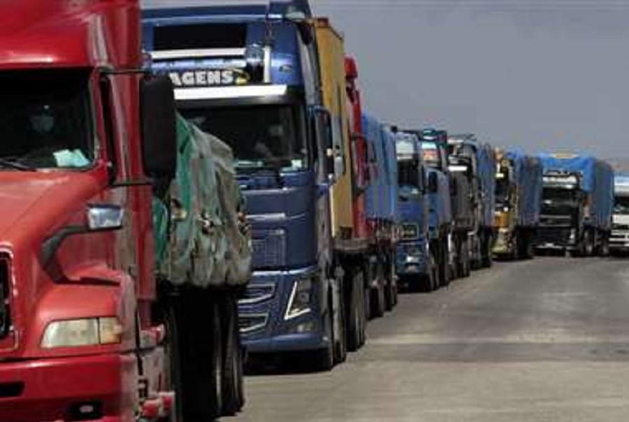 Bolivia loses up to US$10 million a day due to delayed truck entry into Chile
