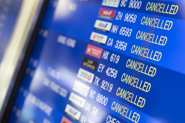 World has 3,988 cancelled flights on second day of 2022