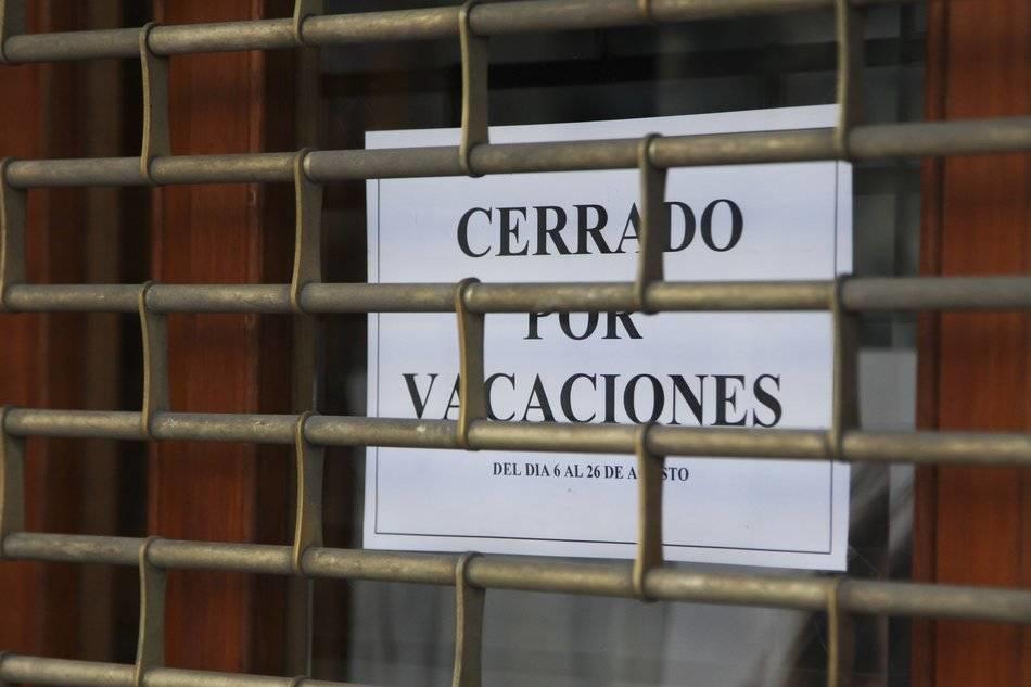 cerrado-vacaciones