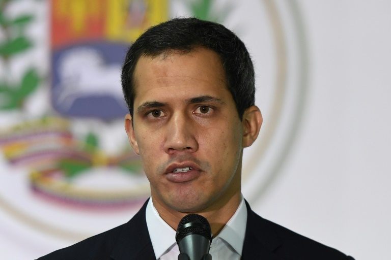 Theft of goods from Venezuelan Embassy in Bolivia by Guaidó denounced