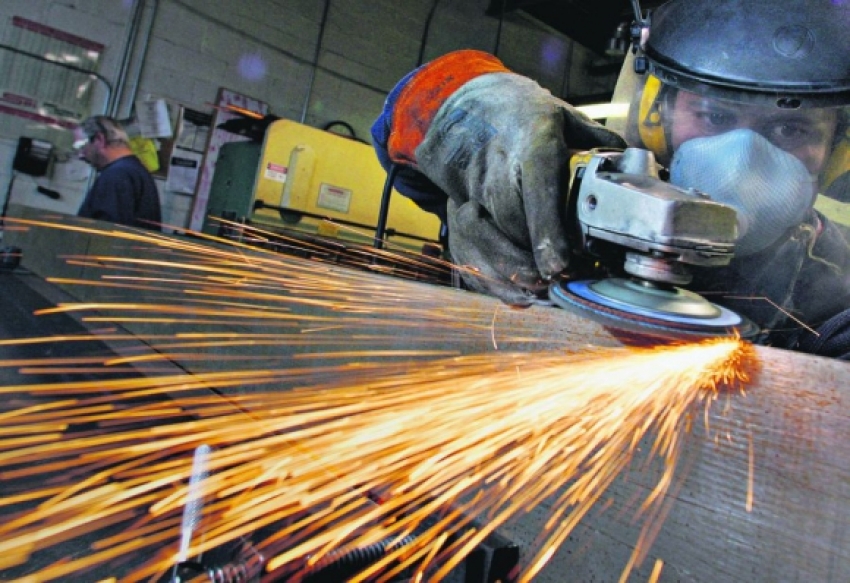 Brazil's industry up in April by 0.1%