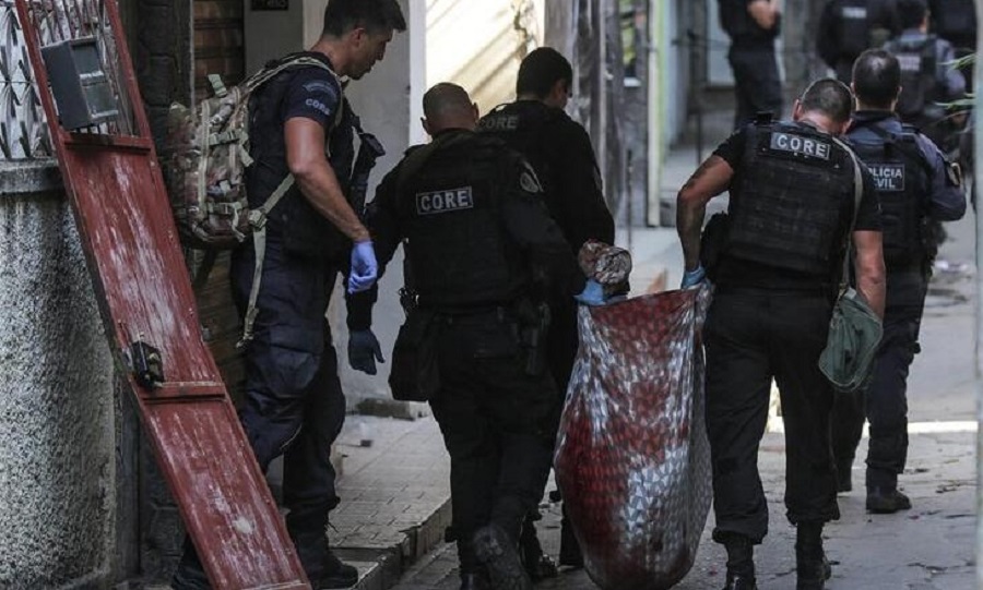 Eight dead after police raid in Rio de Janeiro