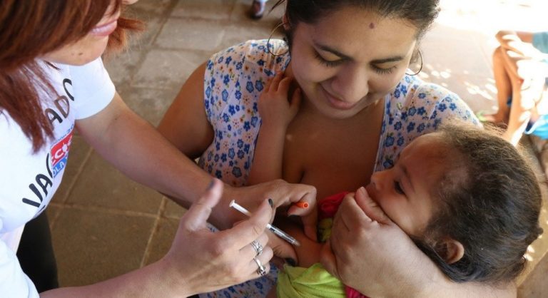 Unvaccinated children denied entry in Brazil; Paraguay requests exemption