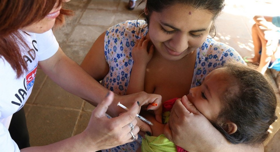 Paraguay started the vaccination scheme against the coronavirus for children on January 31, and the first dose has just been applied. So far, only 170,000 children have been vaccinated out of the 270,000 registered and out of a target population of 850,000. They were immunized against Covid-19 with the Chinese vaccine Coronavac.