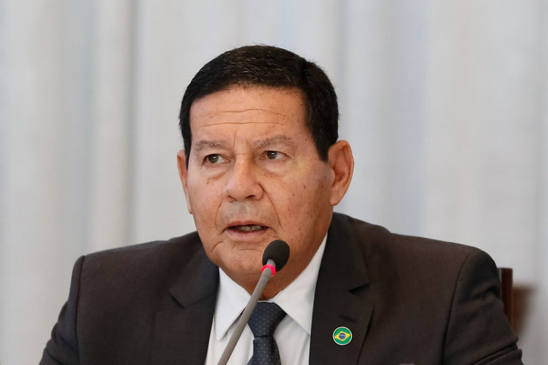 Brazil’s VP Mourão says consequences of a military intervention in the country would be “terrible”