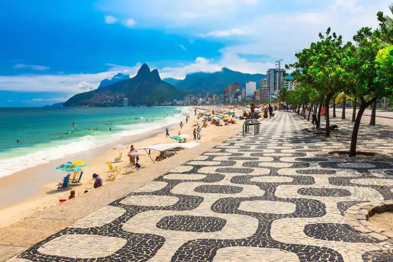 Brazilian tourism grew 12% in 2021