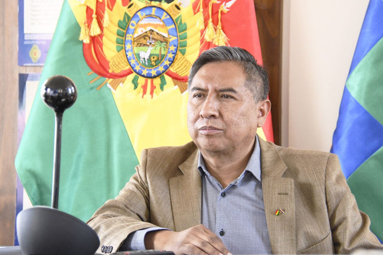 Bolivian Foreign Minister, Rogelio Mayta.