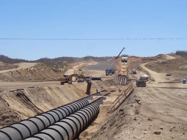 Work on the Agreste Branch Line before its conclusion
