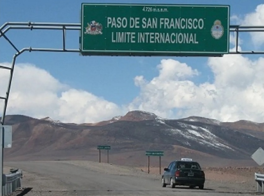 On March 14, the border transit between Argentina and Chile was enabled through the San Francisco pass, located in the province of Catamarca, which joins Las Grutas and Copiapó.
