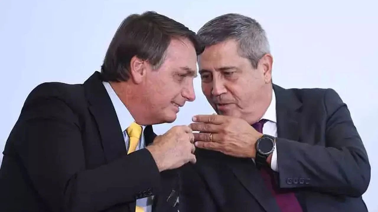 Jair Bolsonaro and General Braga Netto. (Photo internet reproduction)
