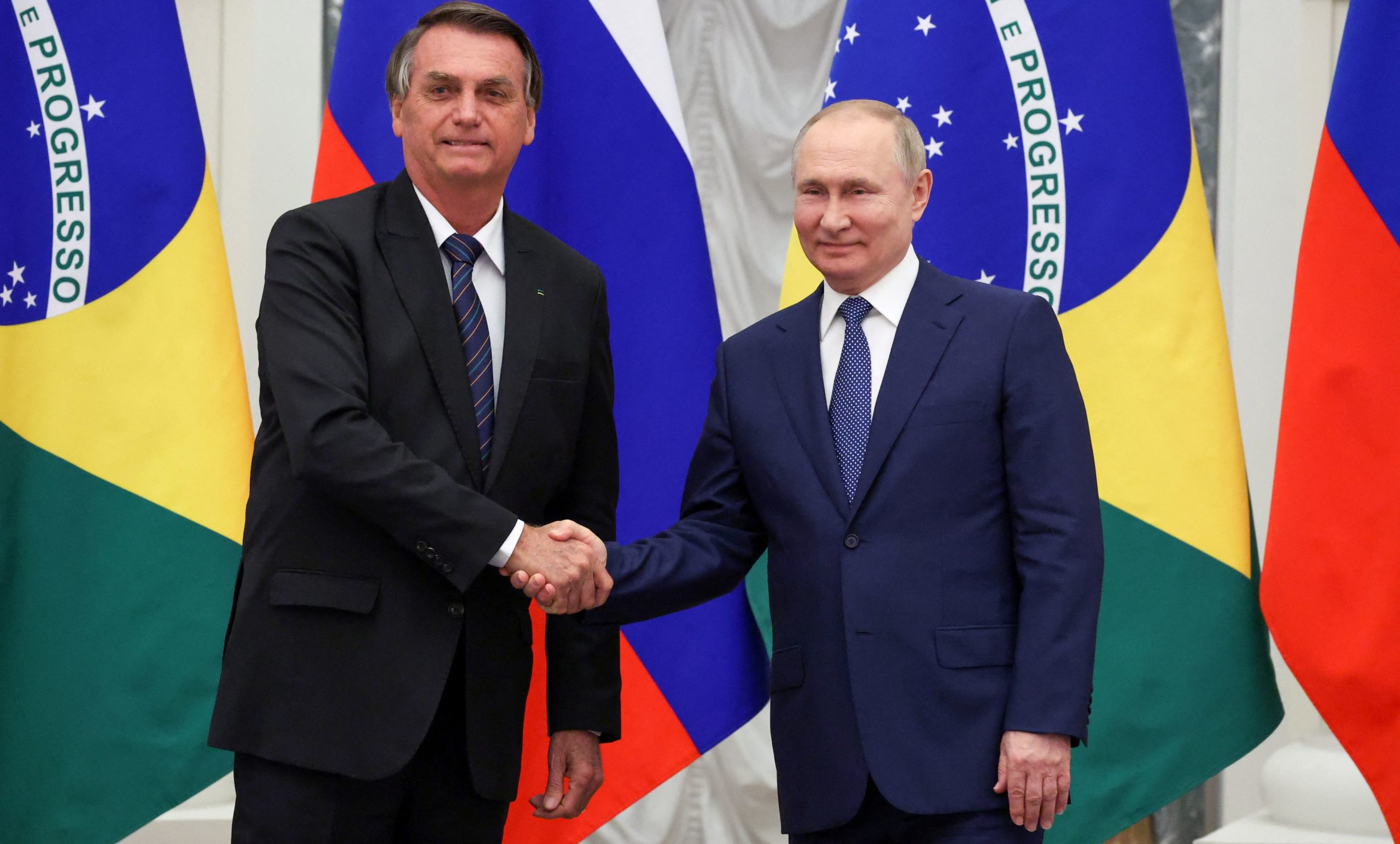 Brazilian President Jair Bolsonaro (left) and Russian President Vladimir Putin (right).