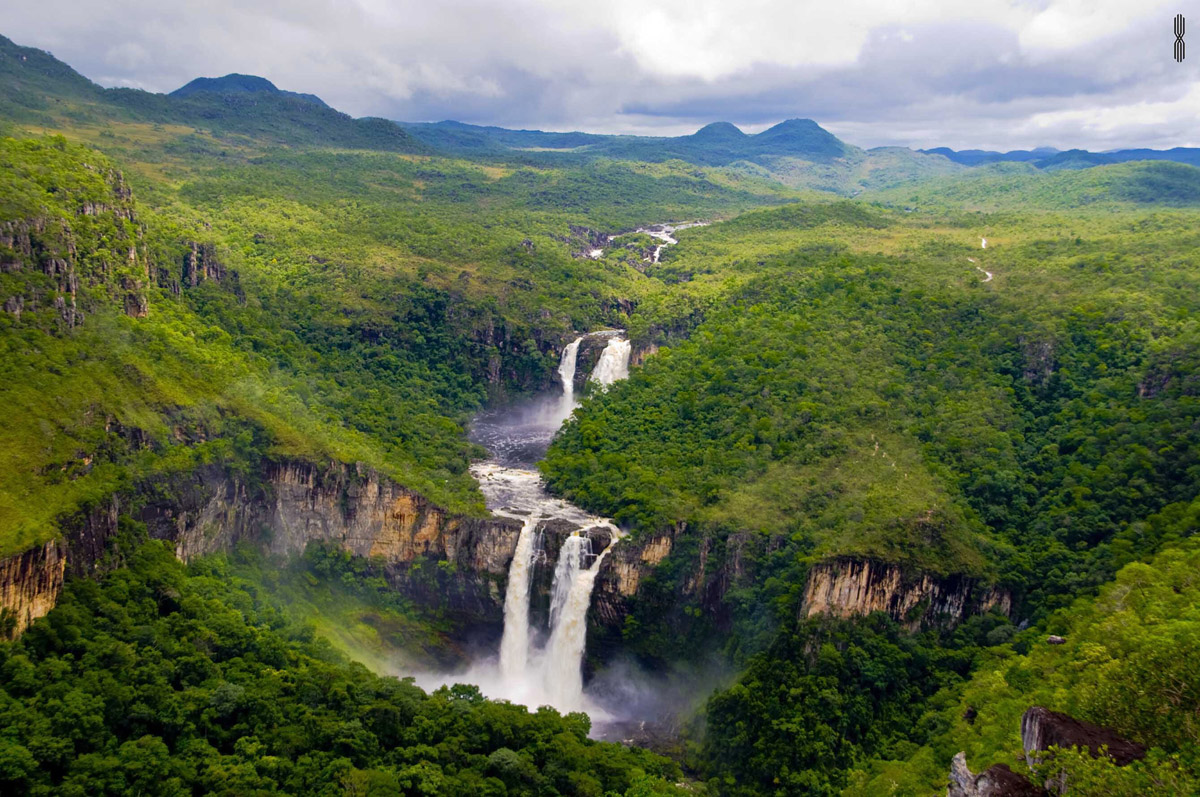 The Chapada dos Veadeiros National Park was created in 1961 and today covers an area of over 240,000 hectares in Goiás State.