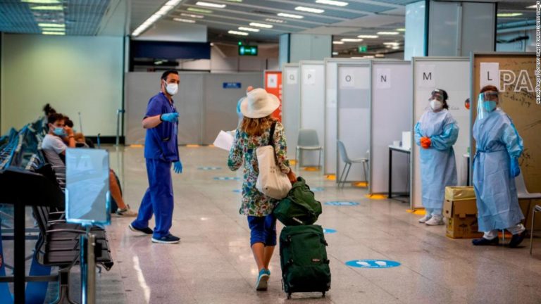 Chile: Santiago airport will make entry more flexible with random PCR test controls