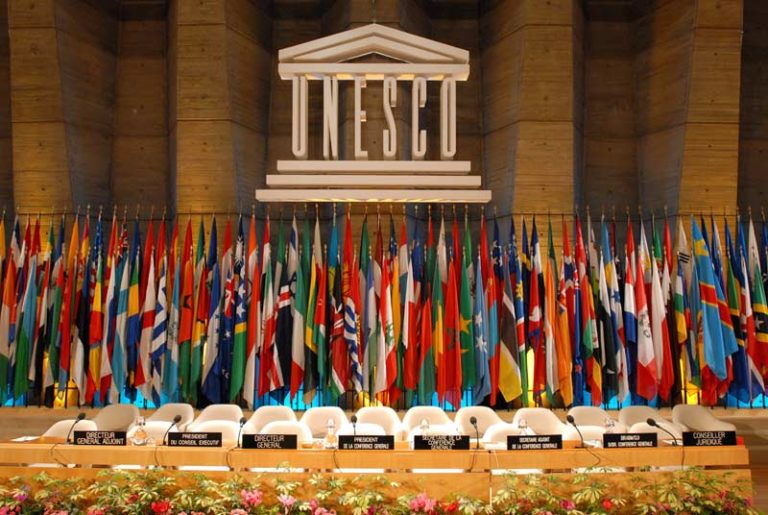 Brazil joins the BRICS and abstains from a resolution against Russia at Unesco