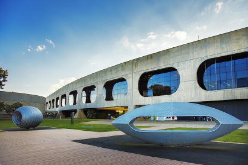 Centro Cultural Banco do Brasil – CCBB - ist considered by many the most important cultural centro in the Brazilian capital. It is not listed in the anniversary events. How come?