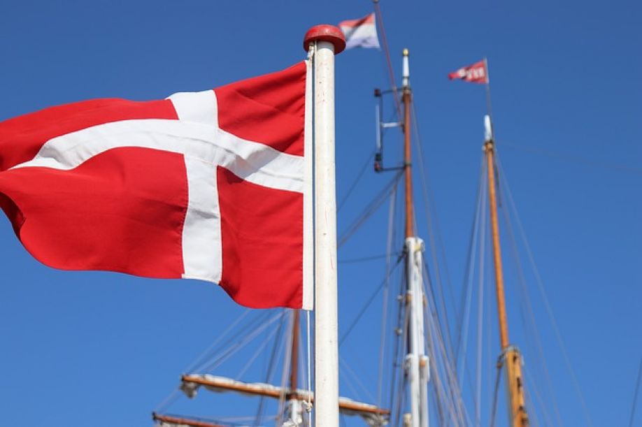 Danish flag. (Photo internet reproduction)