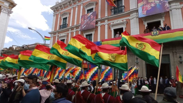 Bolivian government launches economic reconstruction policy