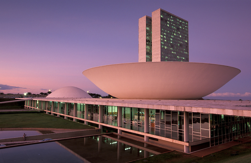 Parliament, Brasilia. (Photo internet reproduction)
